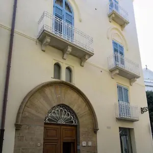 https://casa-al-mare-trapani.sicilyhotelsitaly.net